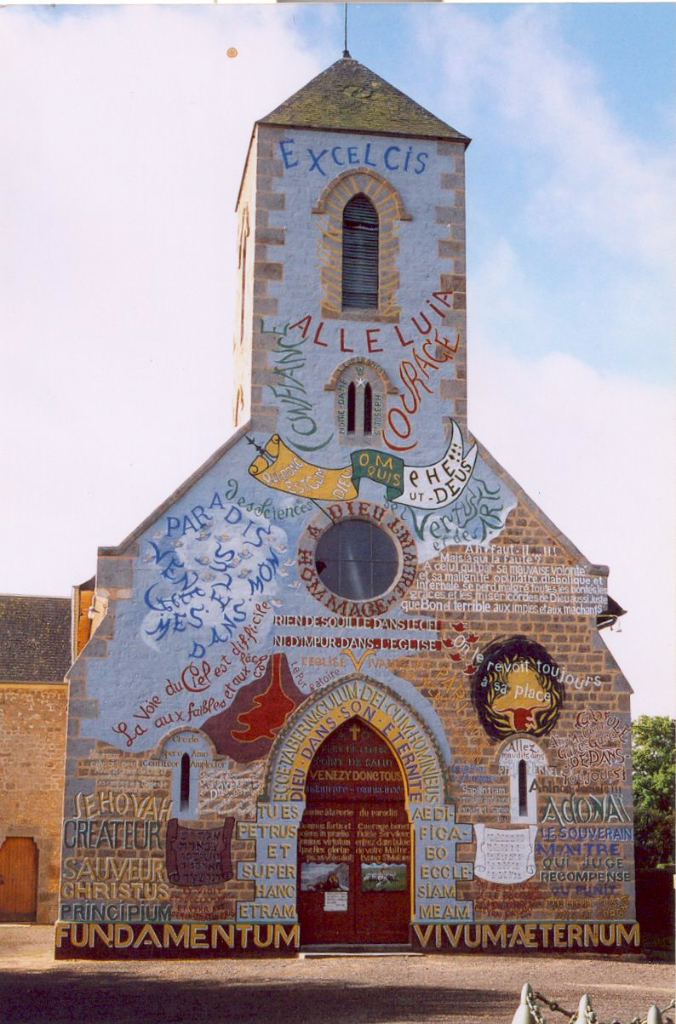 Facade peinte Eglise de Menil Gondouin